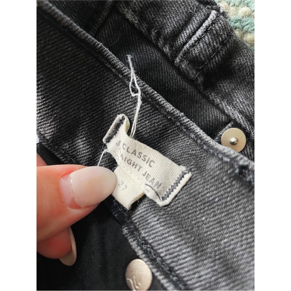 Madewell Classic Straight Jeans in Lunar Wash - Picture 9 of 10